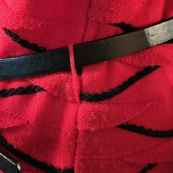 Roz & Ali scalloped waves belted sweater - Picture 3 of 7